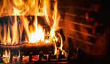 Правильное отопление дровами в камине