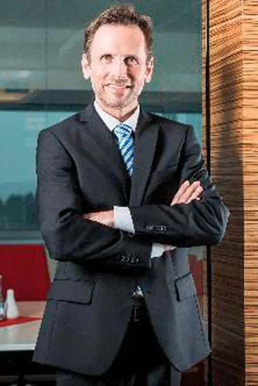 Оливер Блудау, генеральный директор Berghoff Group, работающей на международном уровне, теперь взял на себя управление Karl Krämer Maschinenfabrik GmbH & Co. KG в Бергиш-Гладбах