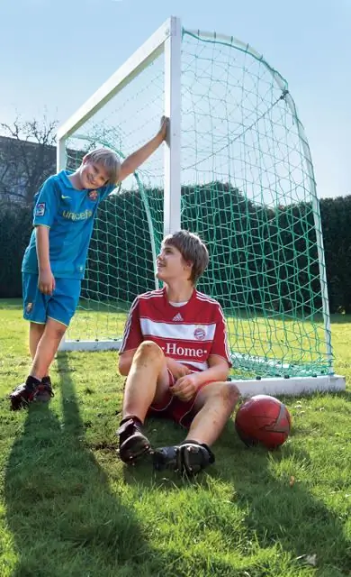 Построй футбольный гол