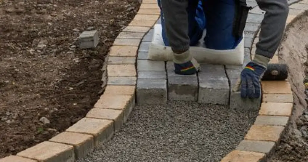 Швы для брусчатки: правильный выбор