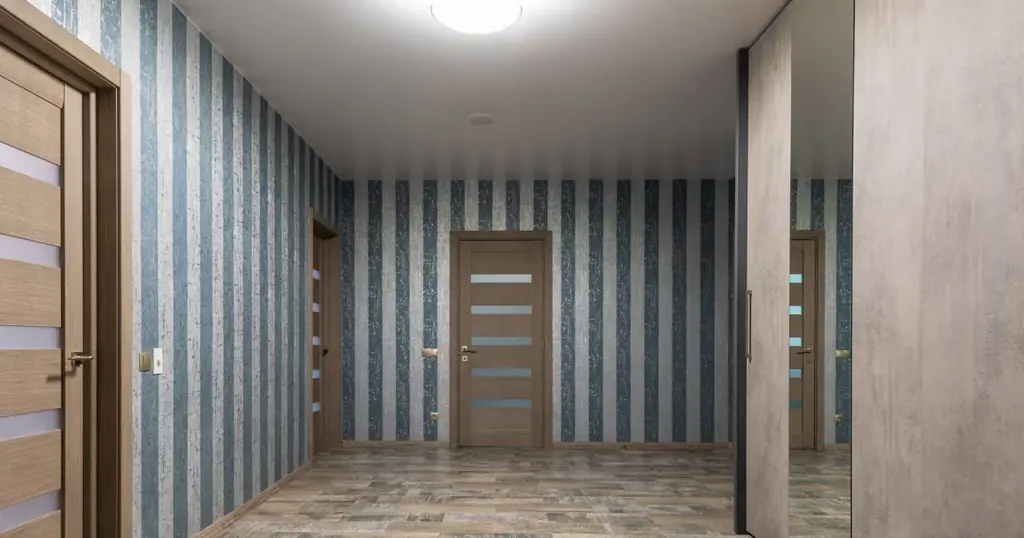 Изменение входной двери кондоминиума, какие правила ?