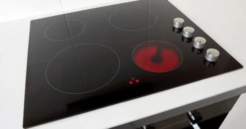 Керамическая варочная панель с галогенной горелкой