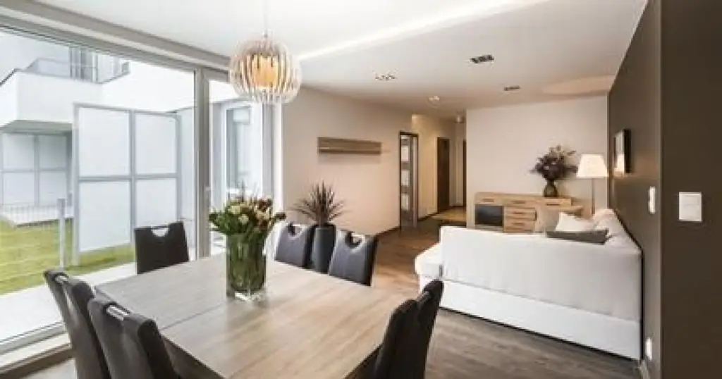 Что такое домашняя постановка ?