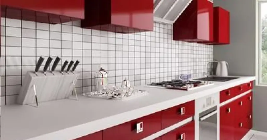 Поменяйте дверцы кухонных шкафов