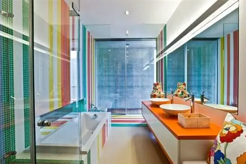 9 великолепных душевых кабин