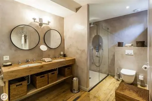 Ты проведешь 3 года в туалете, так что сделай это приятным