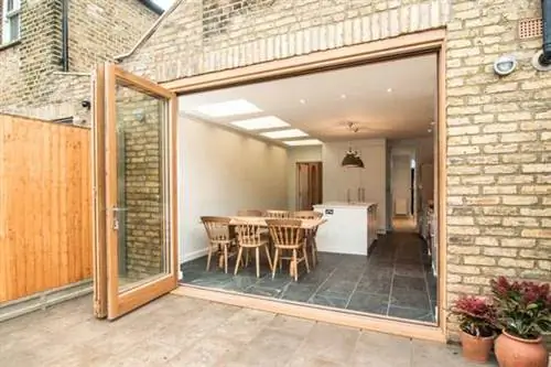 Двое становятся одним в этом удивительном доме