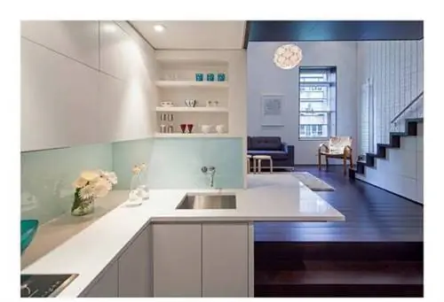 Умные способы избавиться от неприятных запахов (используя вещи в шкафу)