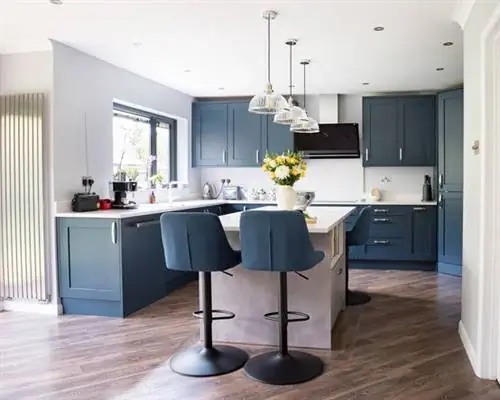 Потрясающая кухня Brigitte Shaker отражает идеальное сочетание классического и современного стилей