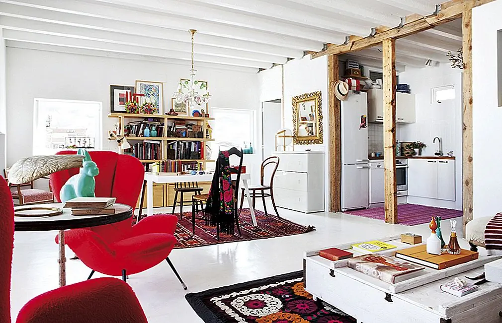 Мадрид Пентхаус Exudes Rustic Flavor и художественный призыв