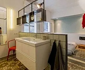 Традиционная и современная архитектура Знакомьтесь в небольшой квартире в Барселоне