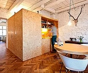 Старая квартира в Братиславе стала современным офисом с творческим Vibe