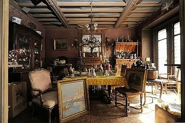 Парижская квартира, наполненная сокровищами и секретами - нетронутая на 70 лет