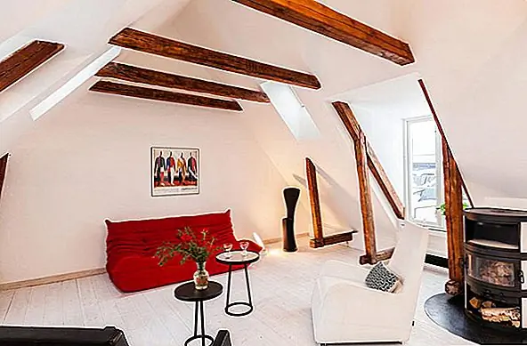 Яркие двухэтажные апартаменты в Стокгольмской галерее Стэн