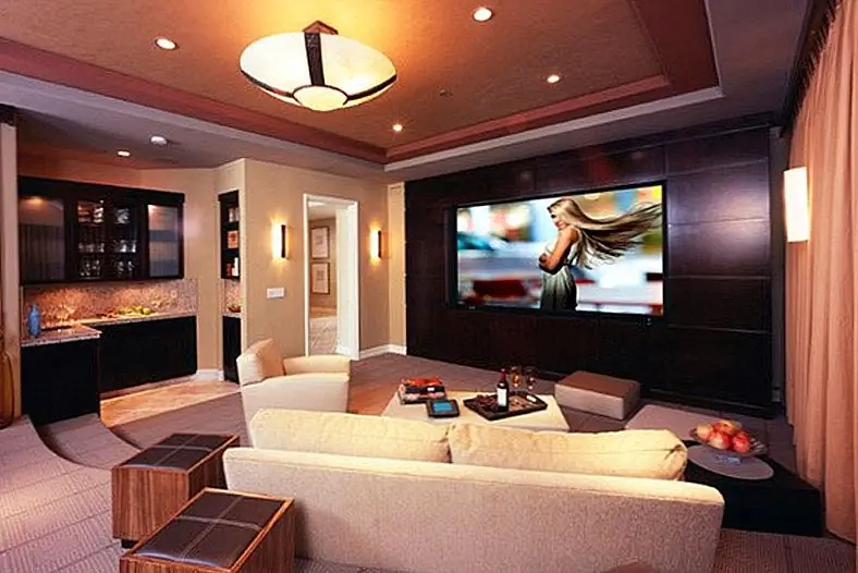 Настенные крепления для телевизора рассчитаны на различные размеры и вес.