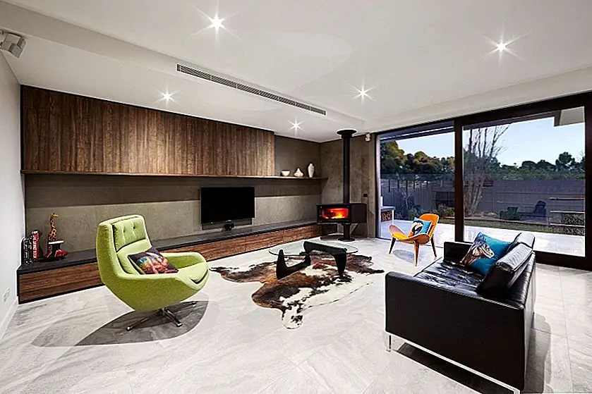 1970-е годы Резиденция в Австралии получает современное обновление с твист