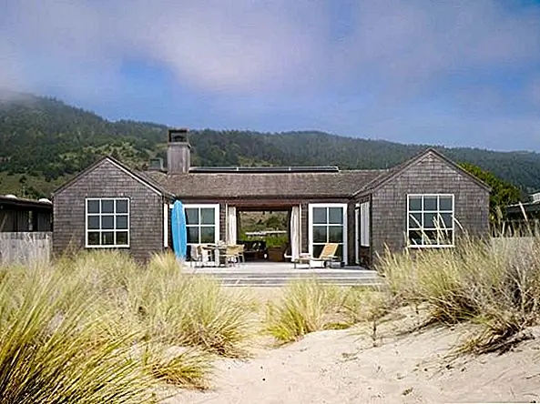 Мирный пляжный еженедельник