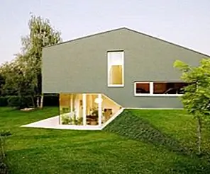 Прототип двухуровневой резиденции Андреаса КАРЛА Архитектура