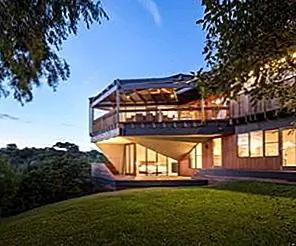 Дом 70-х годов превратился в современный семейный дом