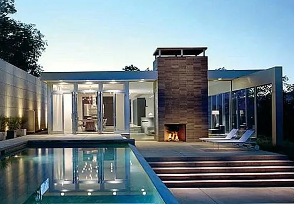 Удивительный современный стеклянный дом: коттеджный дом Катскилл