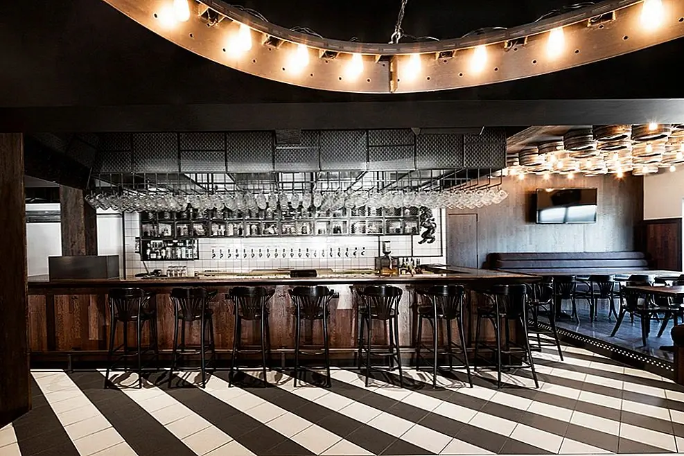 Любители пива обмотаются за этот промышленный дизайн в Монреале