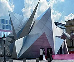 Пространственная баварская государственная опера Кума Химмельблау