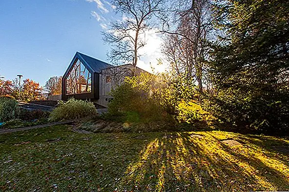 Смешанная смесь горячих точек с красивым окружением