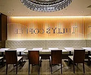 Aiji Inoue Coffee Shop Дизайн интерьера от Doyle Collection