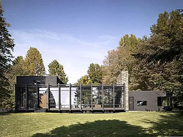 Драматический Dangle-Byrd House в дизайне Диалог с Amish Farms