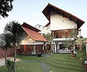 Дом на юге Джакарты от TWS & Partners