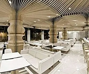 Элегантный и естественный дизайн интерьера кафе «Граффити»