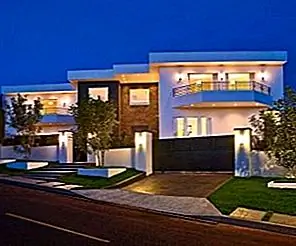 Экспансивная семейная резиденция в Bel-Air от Dream Project LA