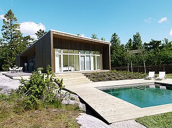 Великолепный сложенный крыша в Швеции