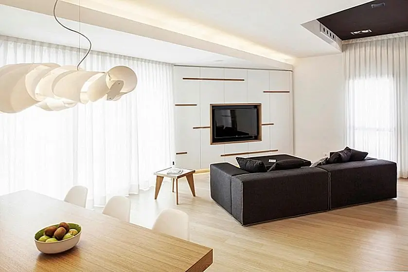 Минималистский дом для отдыха светит в средневековом итальянском городе