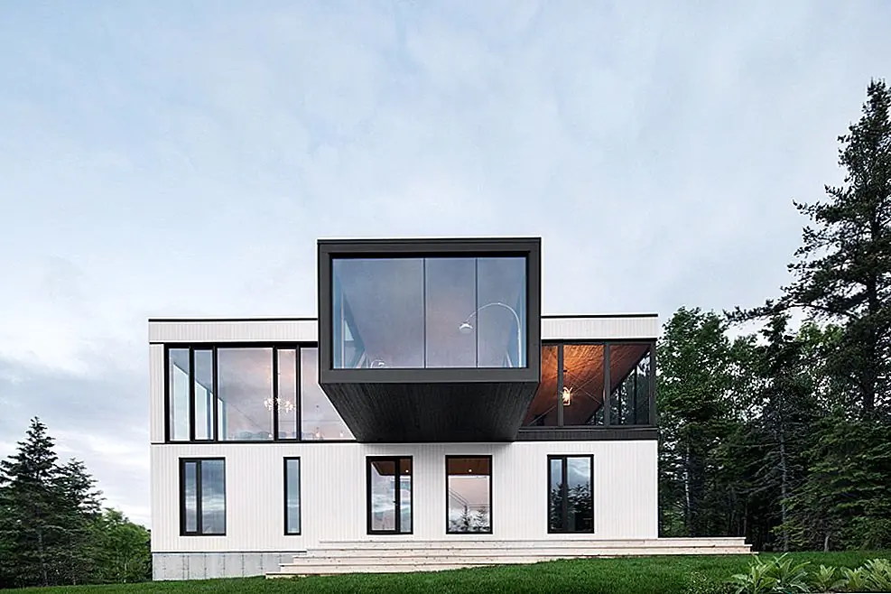 Современное «Blanche Chalet» в Канаде с потрясающими видами на реку