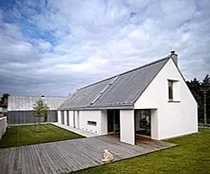 Современный семейный дом в Klokočná, Прага