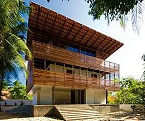 Тропический дом отдыха от Camarim Architects