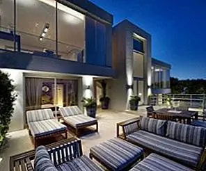 Исключительное отступление в Кап-Ферре с прекрасным видом на Средиземное море