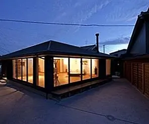 Дом, предназначенный для молодой пары с японскими характеристиками