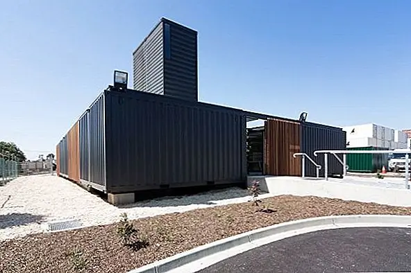 Номер 11 - Офисное здание из контейнеров для транспортировки
