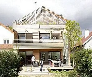 Устойчивый дизайн дома для сельских районов от Djuric Tardio Architectes