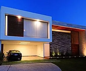 Современный компактный отель Ze Arquitectura