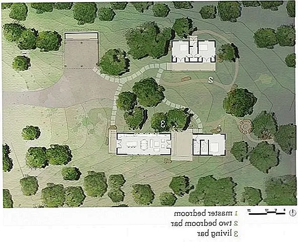 Комнаты были устроены таким образом, чтобы пользователи могли воспользоваться преимуществами вида, естественного освещения и открытых пространств. Элементы крыльца действуют как клей или соединительная ткань, которая объединяет всю структуру. Если вам это нравится и подумайте о том, чтобы получить его для себя, вы должны знать, что расчетное время между одобрением дизайна и перемещением составляет около 6-9 месяцев. Что касается стоимости, то она составляет около 150-225 долларов за квадратный фут. Кроме того, имейте в виду, что местоположение и климат должны позволить вам построить такой дом.