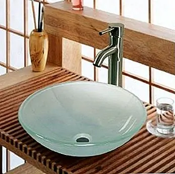 Закаленная стеклянная раковина для свежего и современного вида