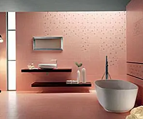 Розовая ванная комната