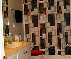 Городской забор для душа