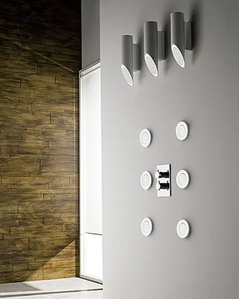 Клип - великолепная душевая система от Treemme