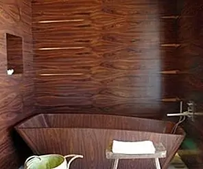 17 шикарных и элегантных деревянных интерьеров ванной комнаты