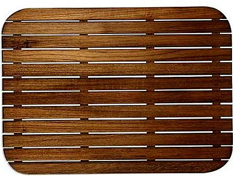 Второй деревянный коврик, который мы выбрали для вас, это Teakworks4u Teak Shower Mat. Его можно приобрести по цене $ 107,91. Это прекрасный коврик для ванной, изготовленный из качественной древесины и с резиновой основой для защиты полов. Кроме того, коврик представляет собой плесень и плесень, благодаря высокой масляной массе. Доступны натуральные и тиковые масла. Ширина мата может быть равна 25 '' или 30 '', и каждый мат составляет 0,5 ''.