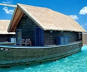 Роскошный отель-лодка на курорте Cocoa Island Resort на Мальдивах